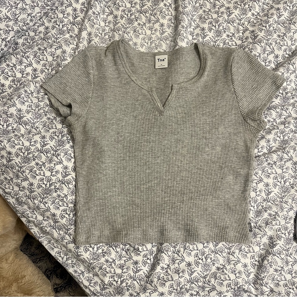 TNA Heather Gray Ribbed Scoop Neck Top
